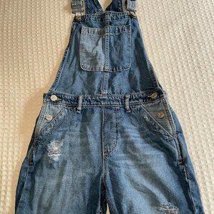 Overall denim shorts